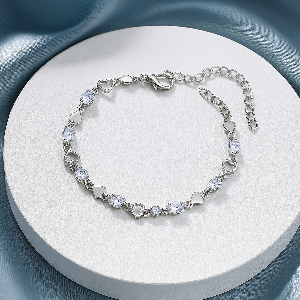 Clavorra Butterfly Bloom – Elegant Silver Flower Bracelet